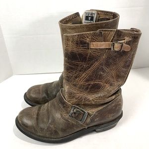 Frye Engineer leather distressed Boot mid calf 7.5
